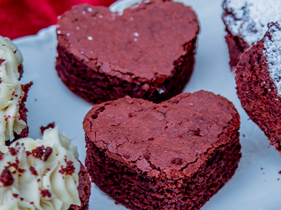 Brownies de corazón red velvet