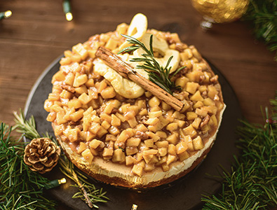 Cheesecake navideño de manzana con canela