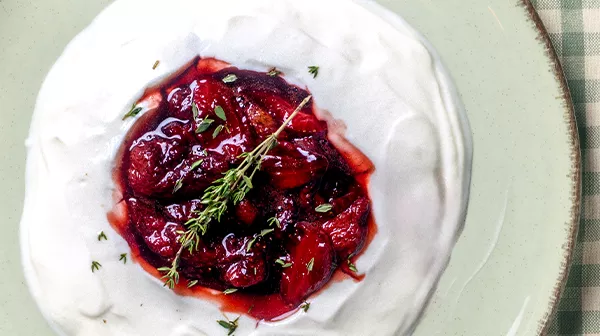 Fresas con tomillo y menta al balsámico